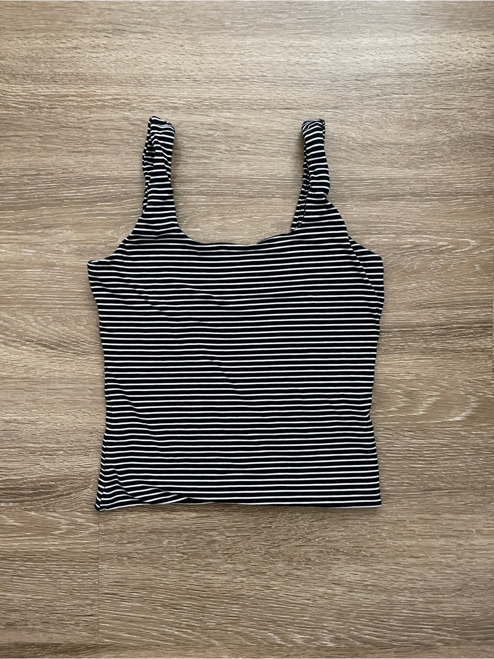 Everlane Scoop Neck Tank